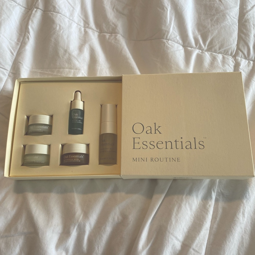 Oak Essentials Mini Routine